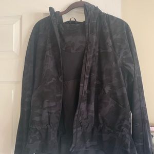 Army pattern lulu lemon wind breaker jacket